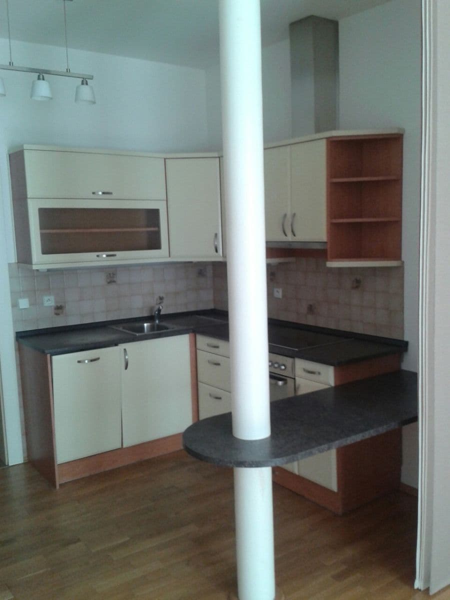 Prenájom bytu 2-izbový 60 m², Jana Masaryka, Praha, Praha Prenájom bytu 2-izbový 60 m², Jana Masaryka, Praha, Praha