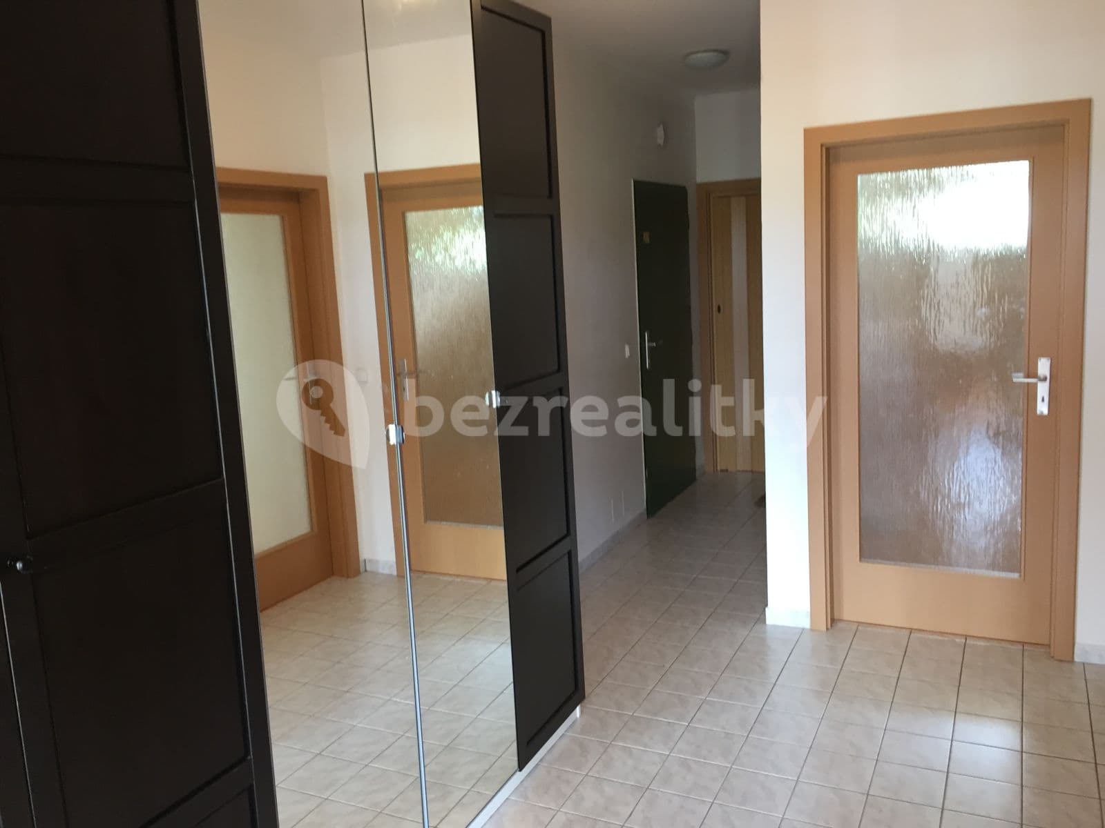 Prenájom bytu 3-izbový 67 m², Komenského, Horoměřice, Středočeský kraj Prenájom bytu 3-izbový 67 m², Komenského, Horoměřice, Středočeský kraj