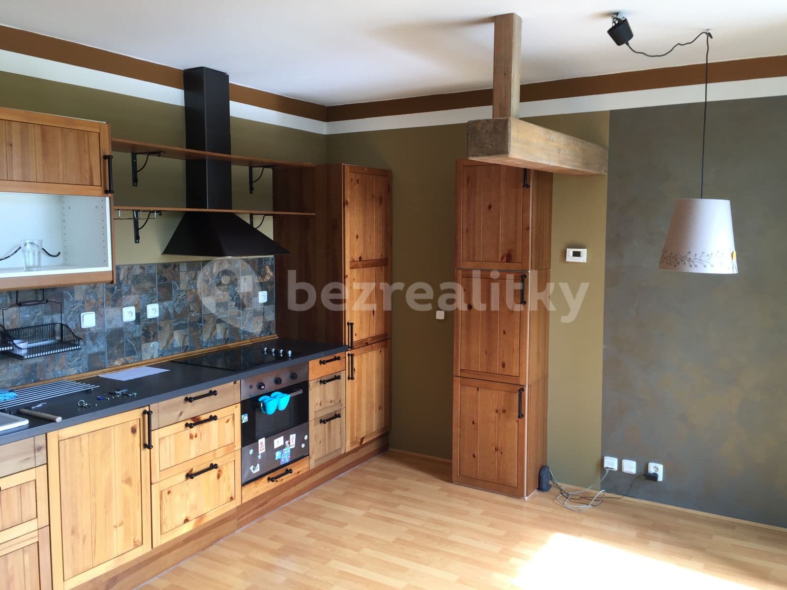 Prenájom bytu 3-izbový 67 m², Komenského, Horoměřice, Středočeský kraj Prenájom bytu 3-izbový 67 m², Komenského, Horoměřice, Středočeský kraj