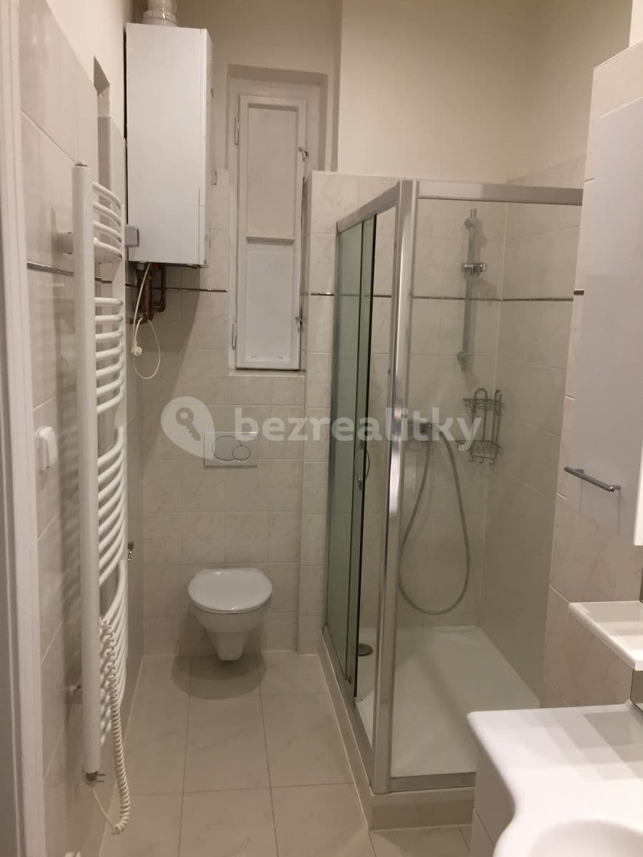 Prenájom bytu 2-izbový 50 m², Ostrovského, Praha, Praha Prenájom bytu 2-izbový 50 m², Ostrovského, Praha, Praha