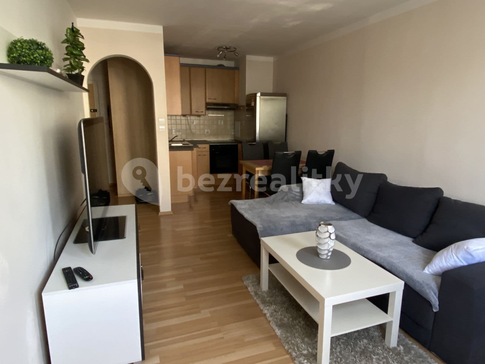 Prenájom bytu 2-izbový 50 m², Litoměřická, Praha, Praha Prenájom bytu 2-izbový 50 m², Litoměřická, Praha, Praha