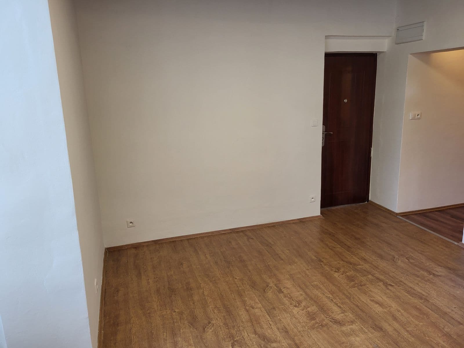Prenájom bytu 1-izbový 30 m², Baarova, Praha, Praha Prenájom bytu 1-izbový 30 m², Baarova, Praha, Praha