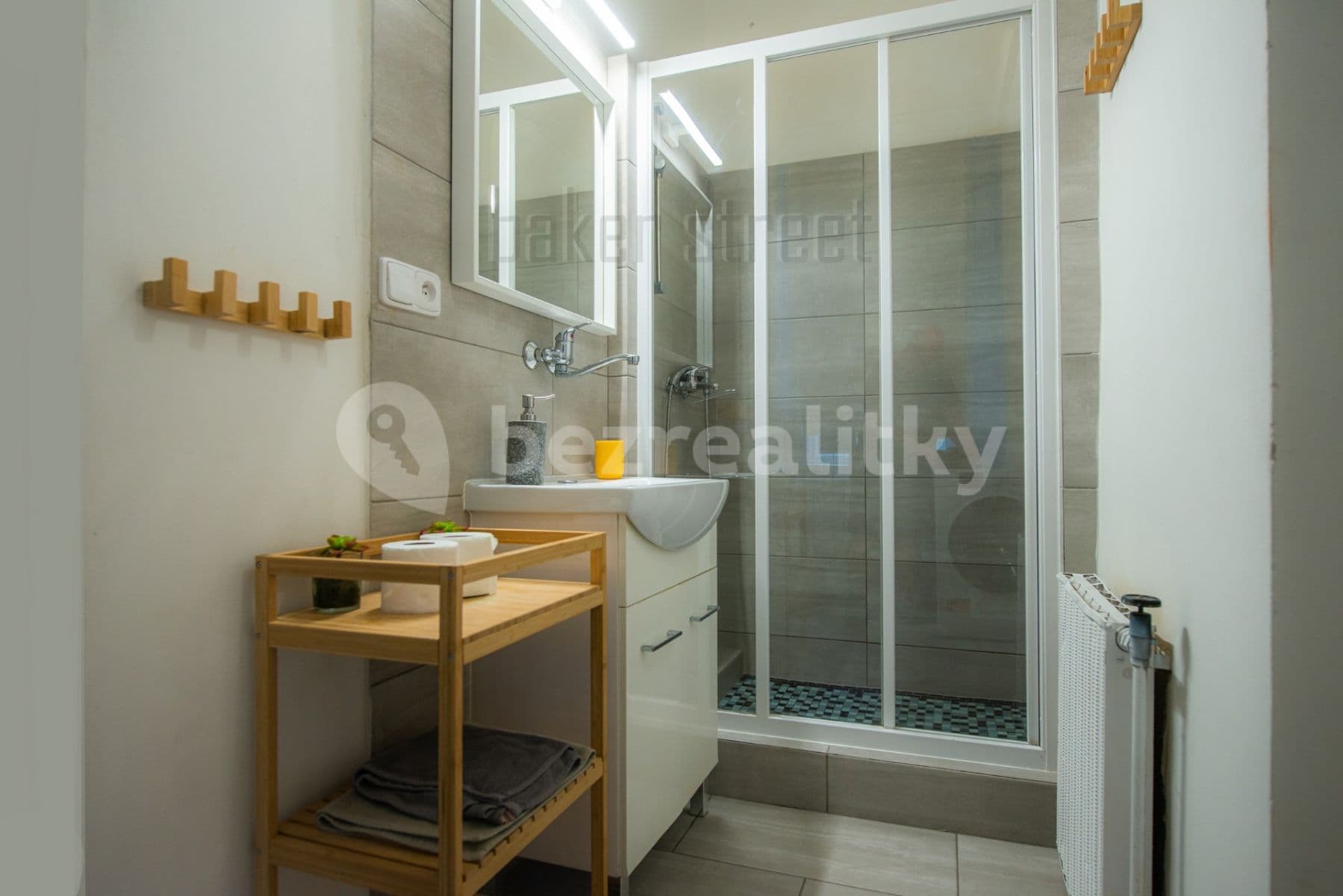 Prenájom bytu 1-izbový 32 m², U Pekařky, Praha, Praha Prenájom bytu 1-izbový 32 m², U Pekařky, Praha, Praha