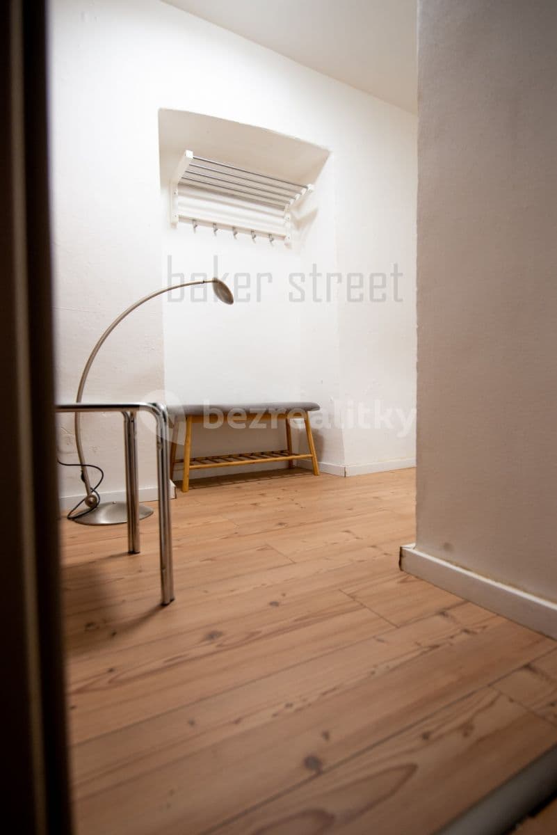 Prenájom bytu 1-izbový 32 m², U Pekařky, Praha, Praha Prenájom bytu 1-izbový 32 m², U Pekařky, Praha, Praha