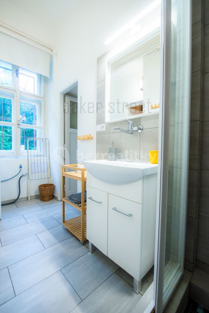 Prenájom bytu 1-izbový 32 m², U Pekařky, Praha, Praha Prenájom bytu 1-izbový 32 m², U Pekařky, Praha, Praha