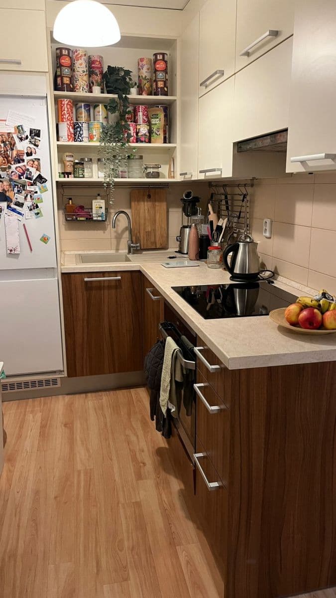 Prenájom bytu 2-izbový 45 m², Hrubého, Praha, Praha Prenájom bytu 2-izbový 45 m², Hrubého, Praha, Praha