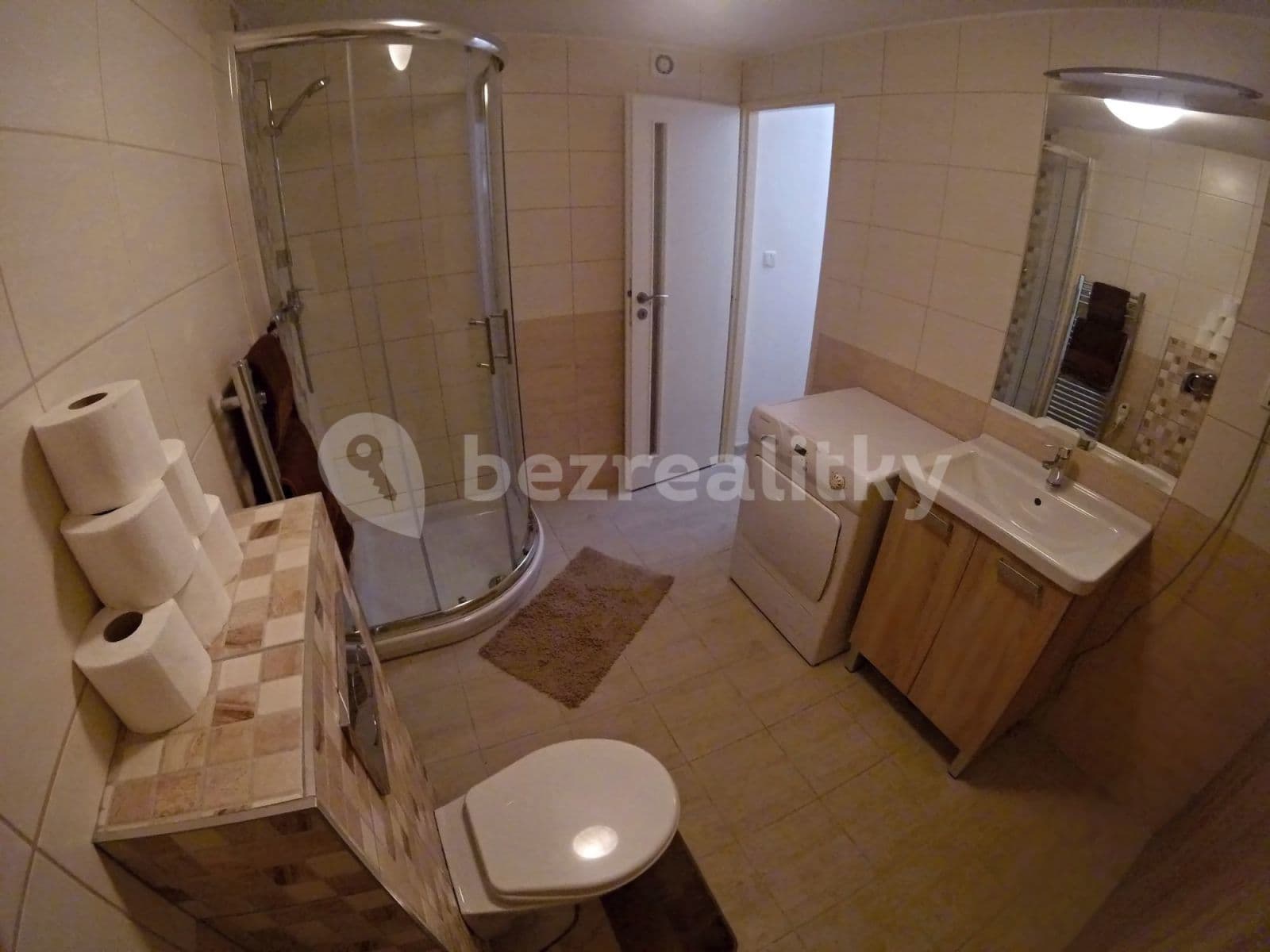Prenájom bytu 1-izbový 40 m², Nad Santoškou, Praha, Praha Prenájom bytu 1-izbový 40 m², Nad Santoškou, Praha, Praha