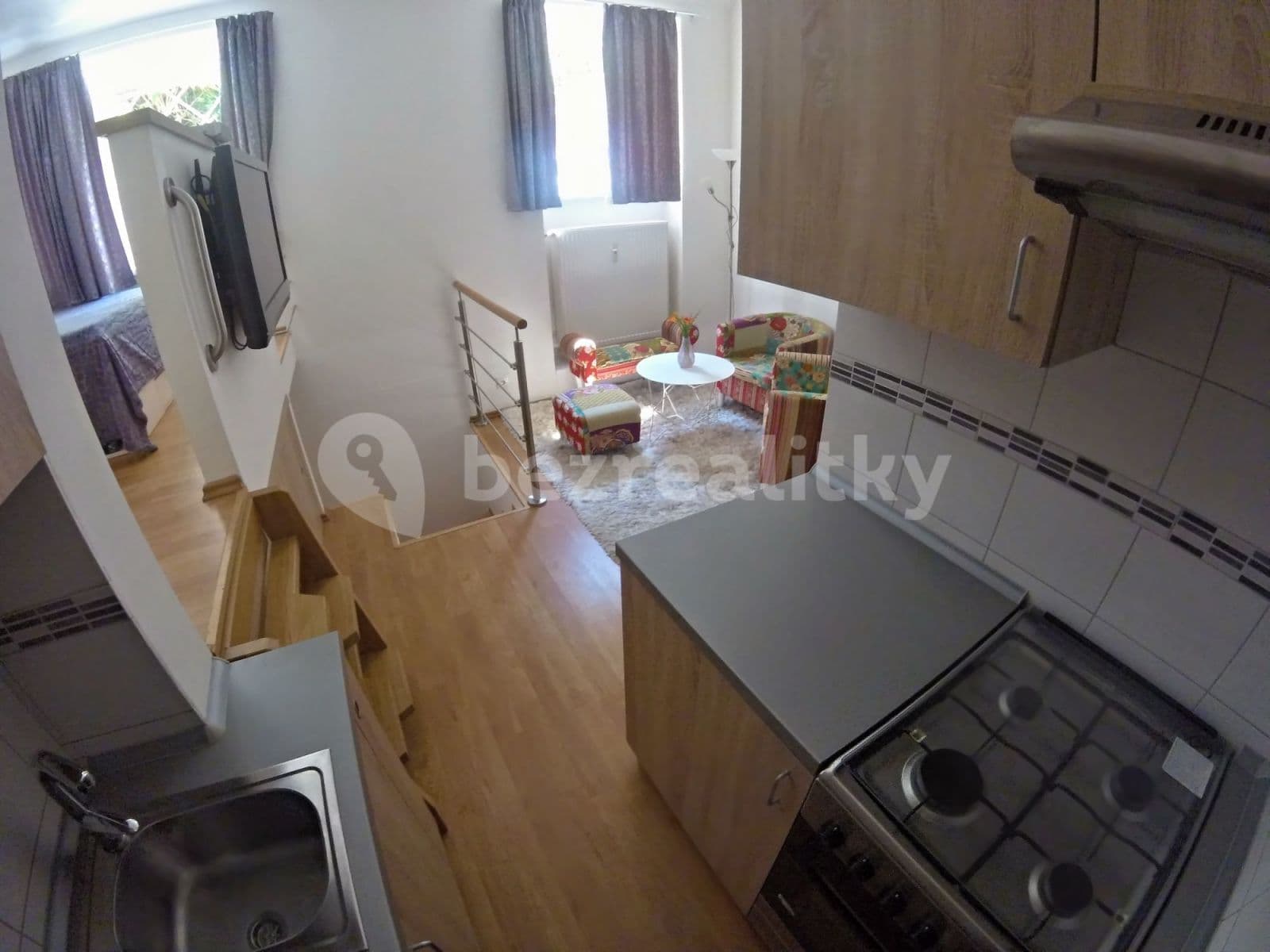 Prenájom bytu 1-izbový 40 m², Nad Santoškou, Praha, Praha Prenájom bytu 1-izbový 40 m², Nad Santoškou, Praha, Praha