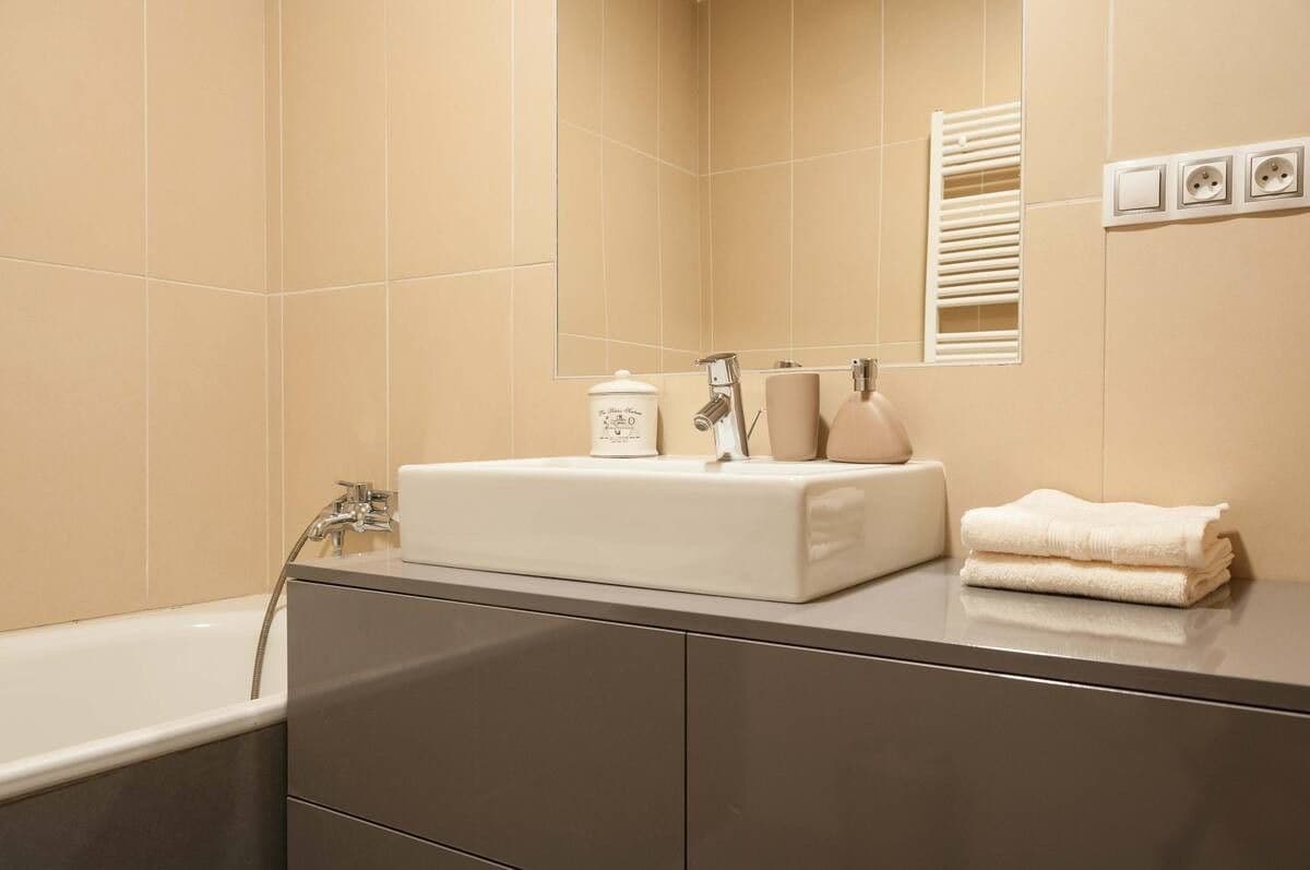 Prenájom bytu 1-izbový 51 m², Křižíkova, Praha, Praha Prenájom bytu 1-izbový 51 m², Křižíkova, Praha, Praha