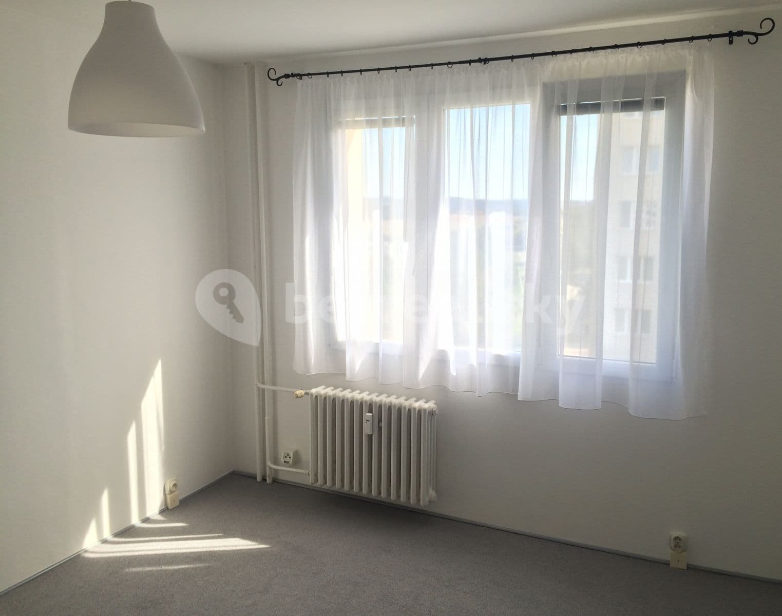 Prenájom bytu 2-izbový 38 m², Heyrovského, Plzeň, Plzeňský kraj Prenájom bytu 2-izbový 38 m², Heyrovského, Plzeň, Plzeňský kraj