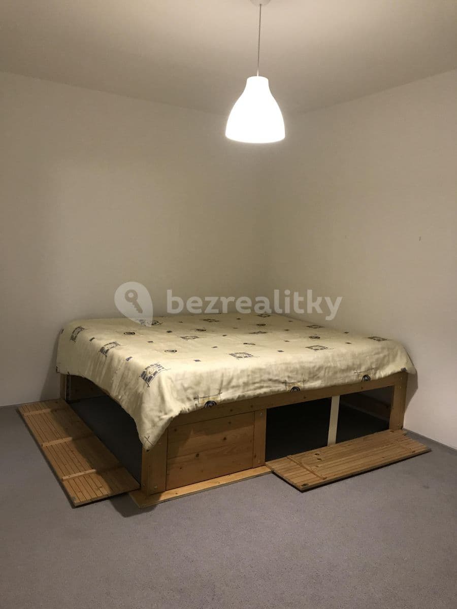 Prenájom bytu 2-izbový 38 m², Heyrovského, Plzeň, Plzeňský kraj Prenájom bytu 2-izbový 38 m², Heyrovského, Plzeň, Plzeňský kraj