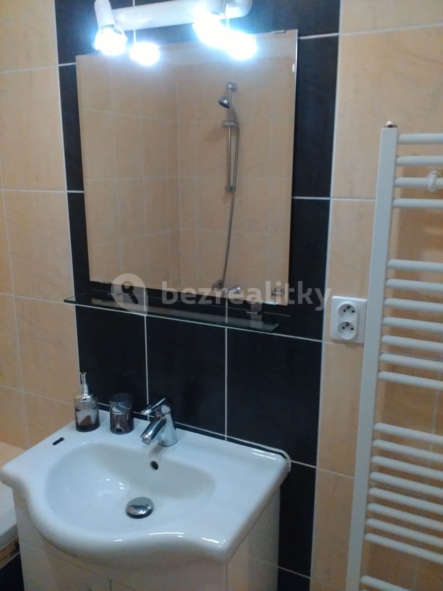 Prenájom bytu 2-izbový 37 m², Drásov, Jihomoravský kraj Prenájom bytu 2-izbový 37 m², Drásov, Jihomoravský kraj