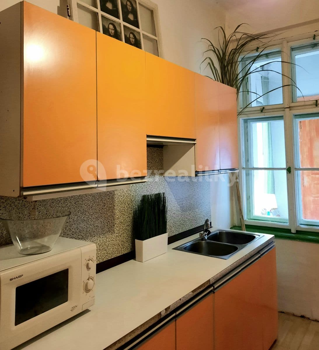 Prenájom bytu 3-izbový 90 m², Krásova, Praha, Praha Prenájom bytu 3-izbový 90 m², Krásova, Praha, Praha