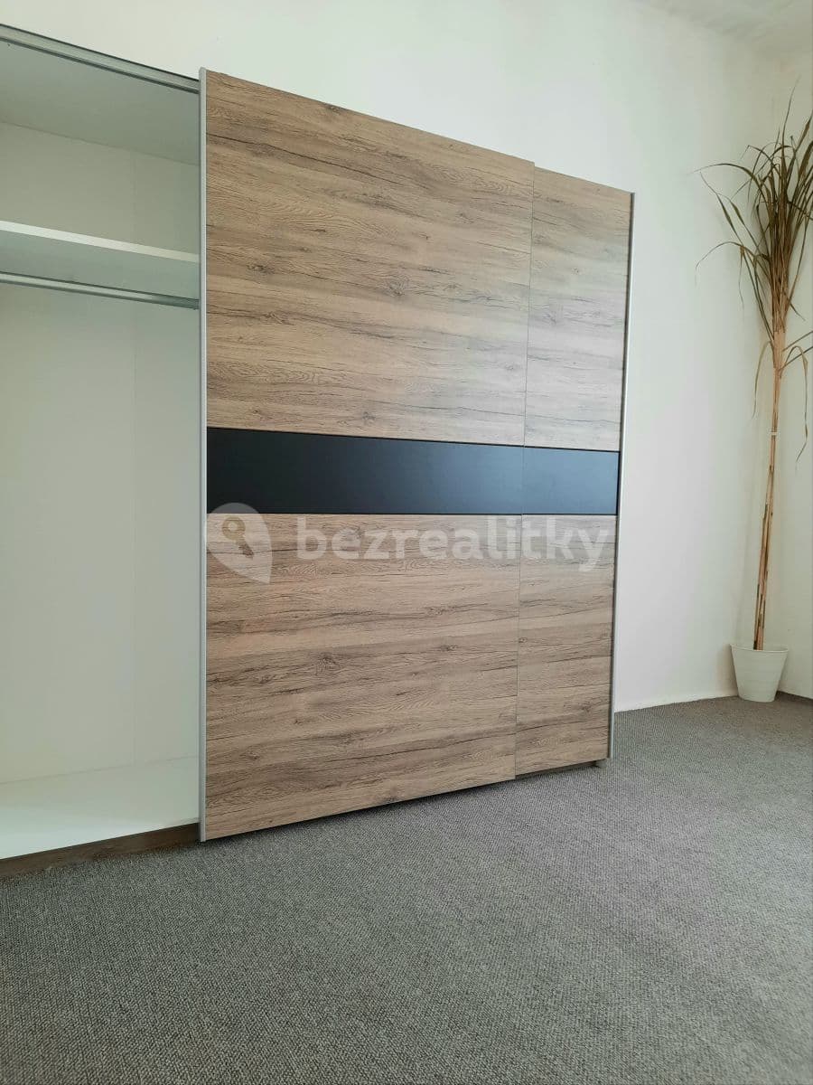 Prenájom bytu 3-izbový 90 m², Krásova, Praha, Praha Prenájom bytu 3-izbový 90 m², Krásova, Praha, Praha