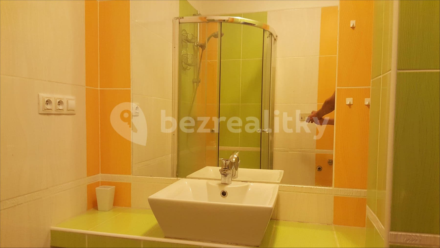 Prenájom bytu 3-izbový 74 m², Arménská, Praha, Praha Prenájom bytu 3-izbový 74 m², Arménská, Praha, Praha