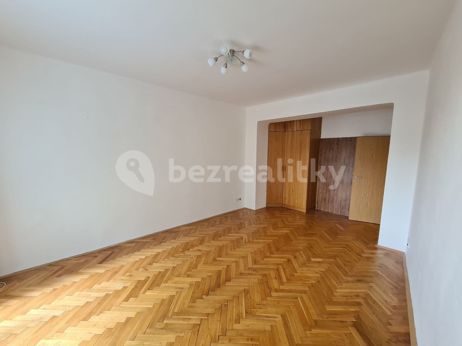 Prenájom bytu 3-izbový 74 m², Arménská, Praha, Praha Prenájom bytu 3-izbový 74 m², Arménská, Praha, Praha
