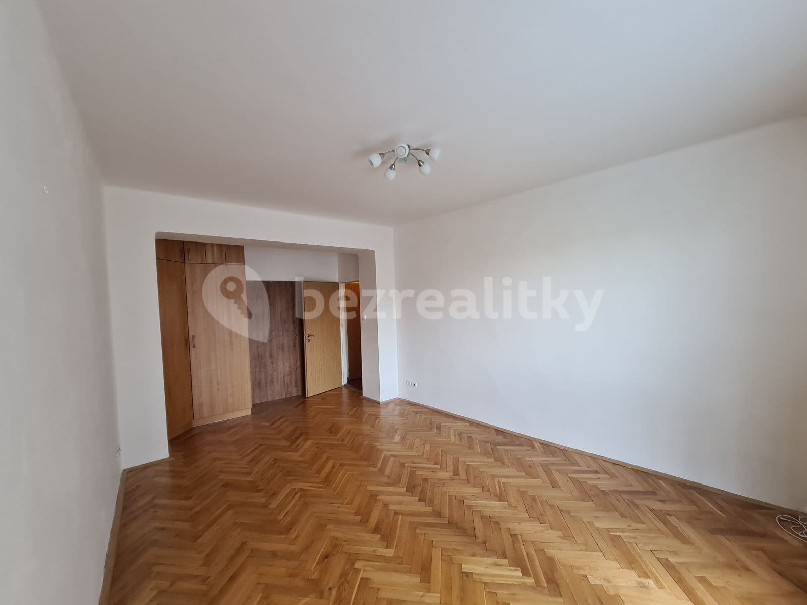 Prenájom bytu 3-izbový 74 m², Arménská, Praha, Praha Prenájom bytu 3-izbový 74 m², Arménská, Praha, Praha