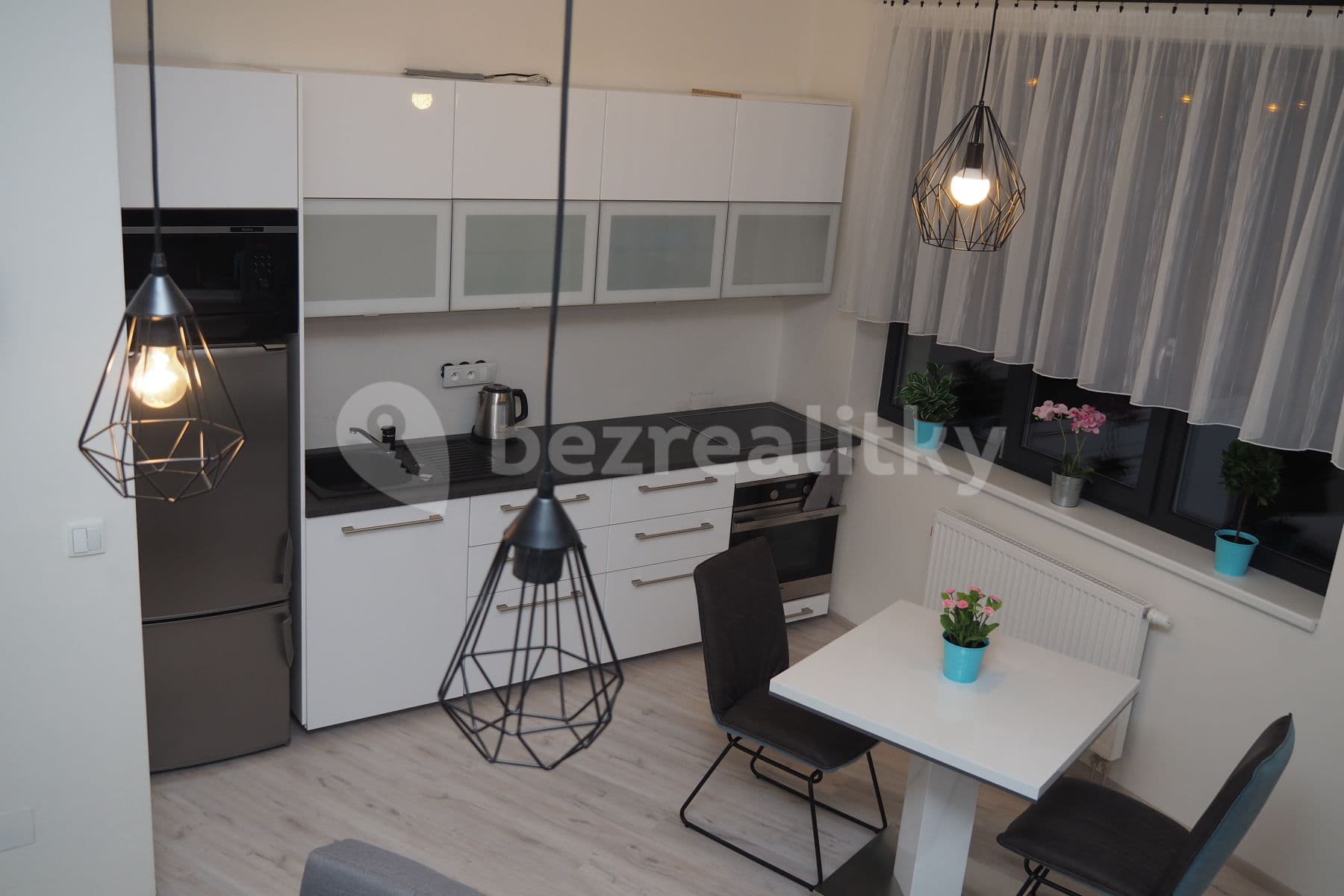 Prenájom bytu 2-izbový 42 m², Mlýnská, Brno, Jihomoravský kraj Prenájom bytu 2-izbový 42 m², Mlýnská, Brno, Jihomoravský kraj