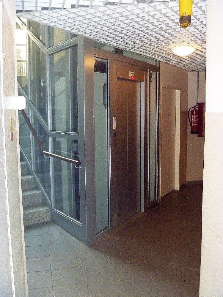 Prenájom nebytového priestoru 81 m², Lotyšská, Praha, Praha Prenájom nebytového priestoru 81 m², Lotyšská, Praha, Praha