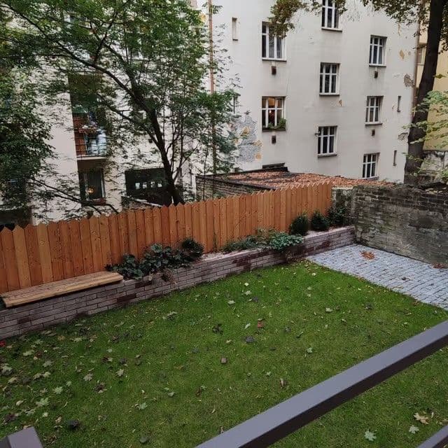 Prenájom bytu 2-izbový 66 m², Jeseniova, Praha, Praha Prenájom bytu 2-izbový 66 m², Jeseniova, Praha, Praha
