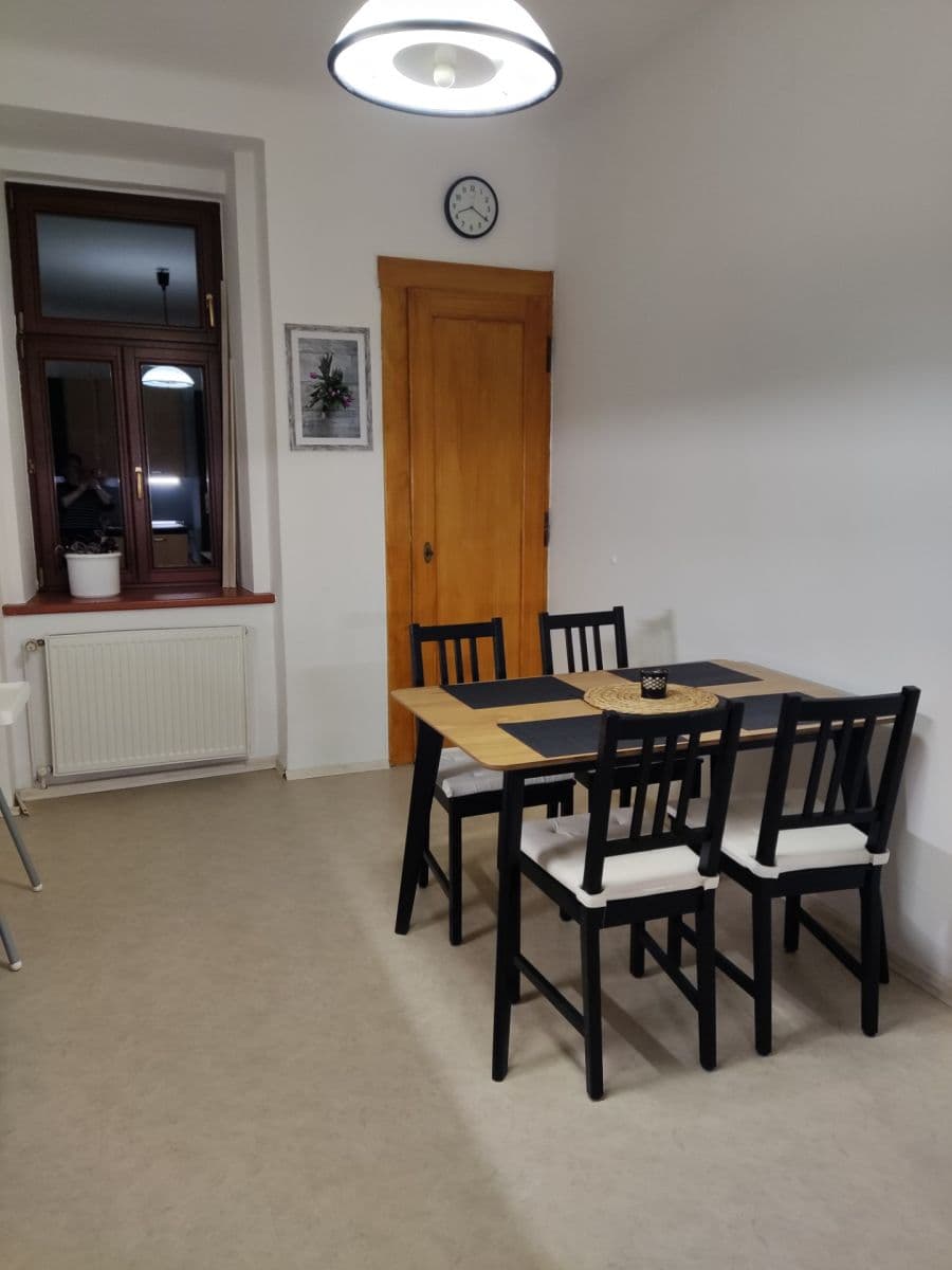 Prenájom bytu 2-izbový 66 m², Jeseniova, Praha, Praha Prenájom bytu 2-izbový 66 m², Jeseniova, Praha, Praha