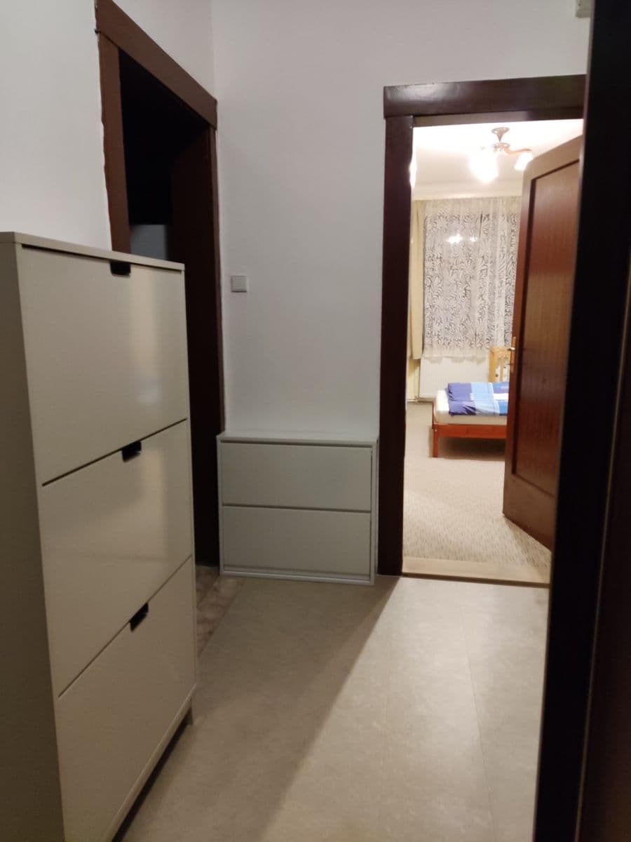 Prenájom bytu 2-izbový 66 m², Jeseniova, Praha, Praha Prenájom bytu 2-izbový 66 m², Jeseniova, Praha, Praha