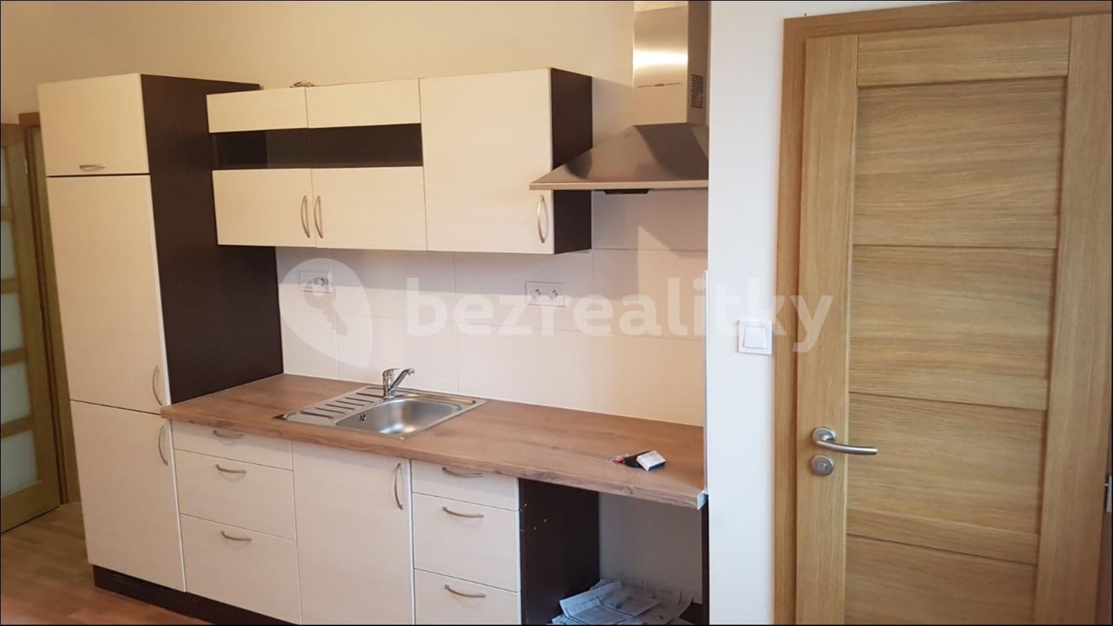 Prenájom bytu 2-izbový 59 m², Bajkalská, Praha, Praha Prenájom bytu 2-izbový 59 m², Bajkalská, Praha, Praha