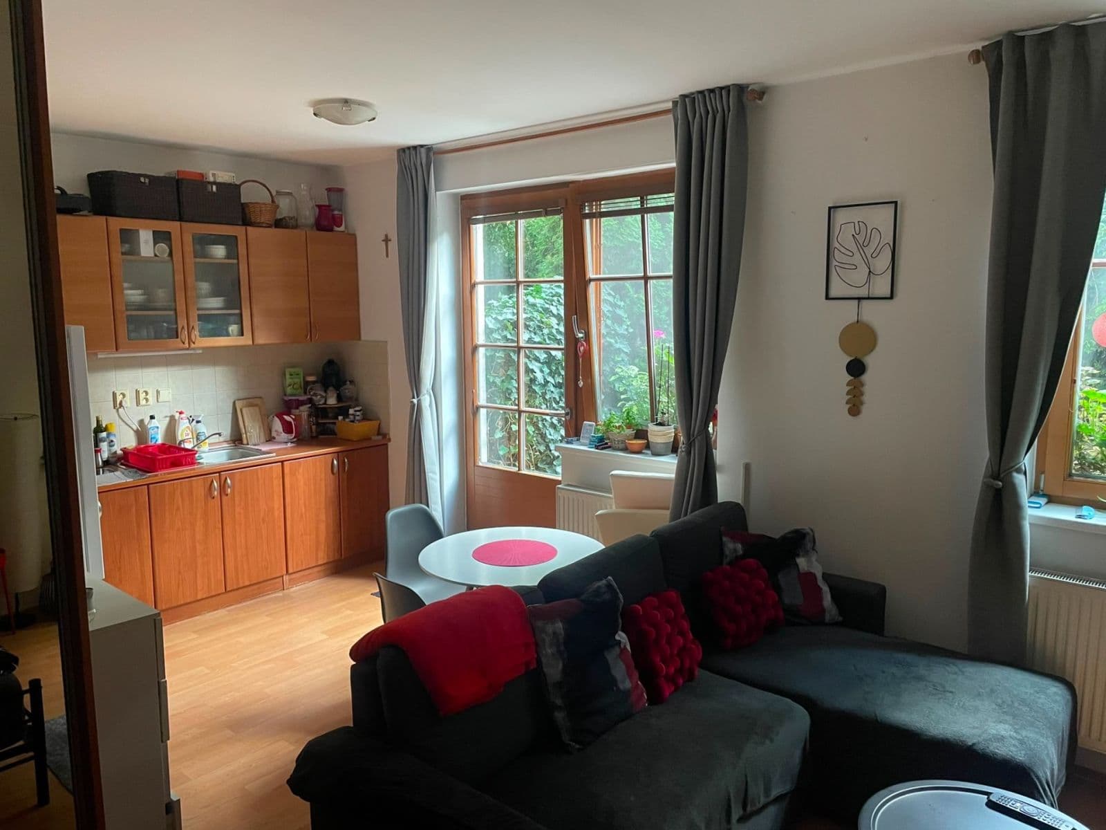 Prenájom bytu 1-izbový 38 m², Podle náhonu, Praha, Praha Prenájom bytu 1-izbový 38 m², Podle náhonu, Praha, Praha