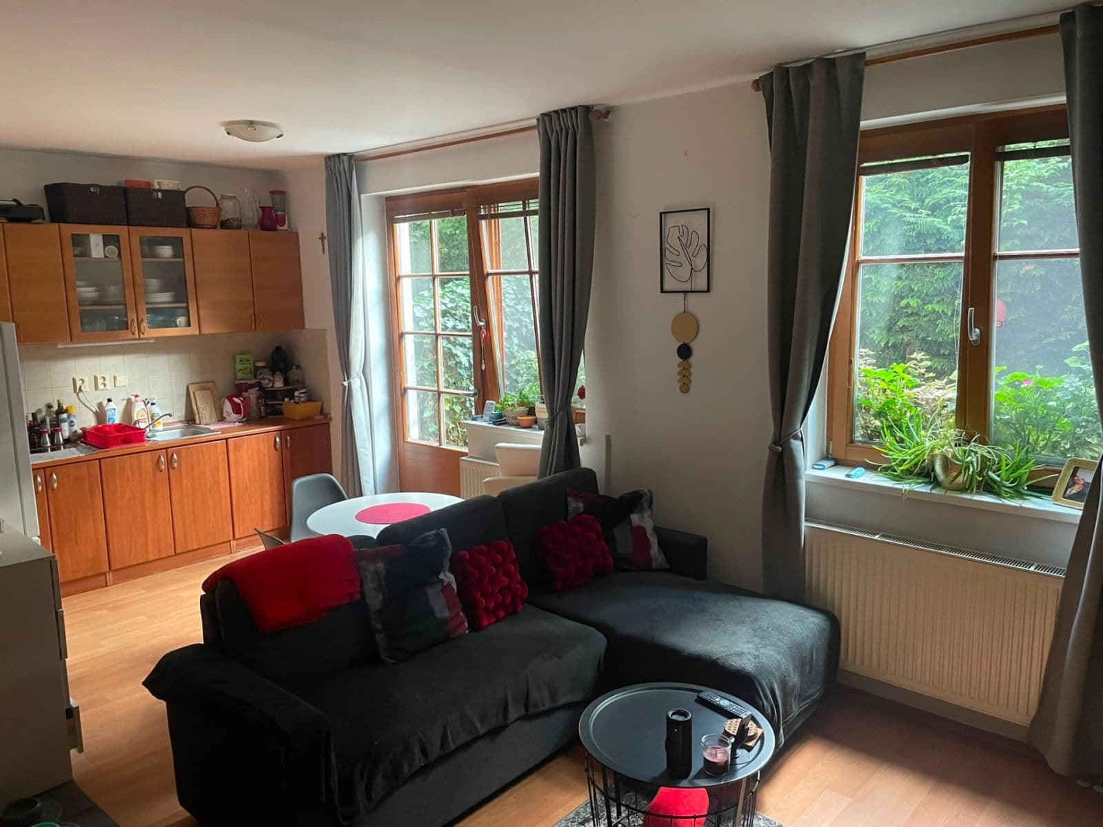 Prenájom bytu 1-izbový 38 m², Podle náhonu, Praha, Praha Prenájom bytu 1-izbový 38 m², Podle náhonu, Praha, Praha