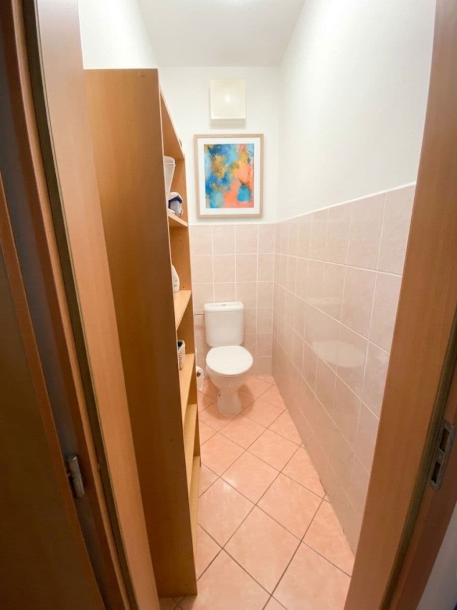 Prenájom bytu 2-izbový 60 m², Boloňská, Praha, Praha Prenájom bytu 2-izbový 60 m², Boloňská, Praha, Praha