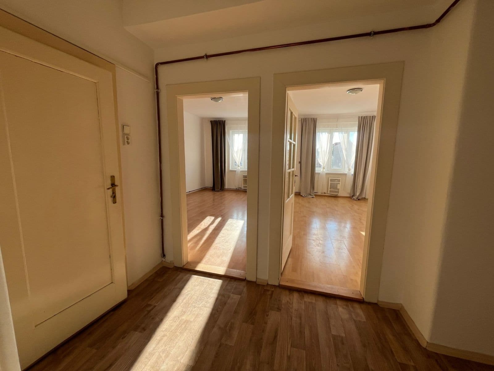 Prenájom bytu 2-izbový 40 m², Ronkova, Praha, Praha Prenájom bytu 2-izbový 40 m², Ronkova, Praha, Praha