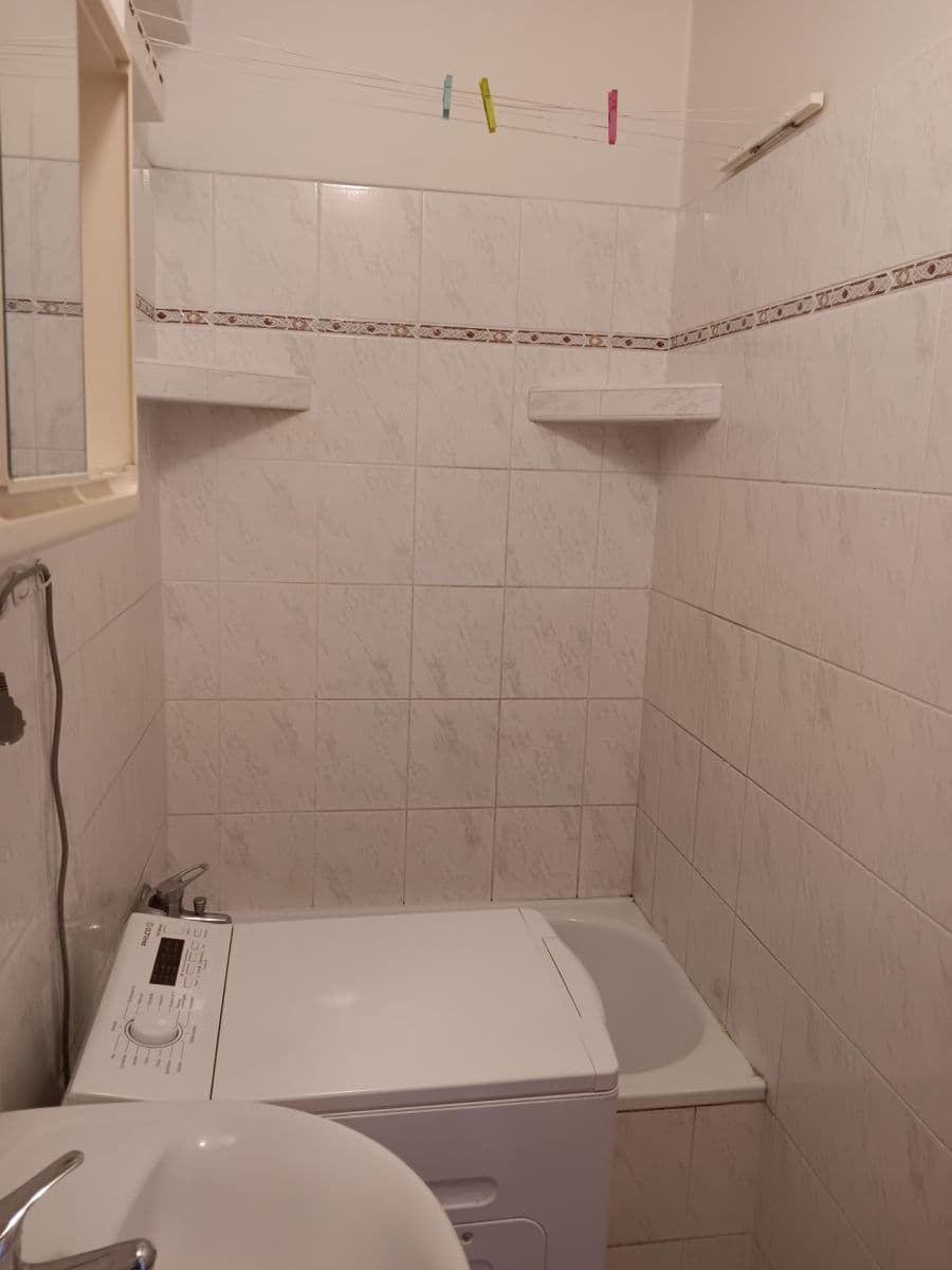 Prenájom bytu 1-izbový 26 m², Jabloňová, Praha, Praha Prenájom bytu 1-izbový 26 m², Jabloňová, Praha, Praha