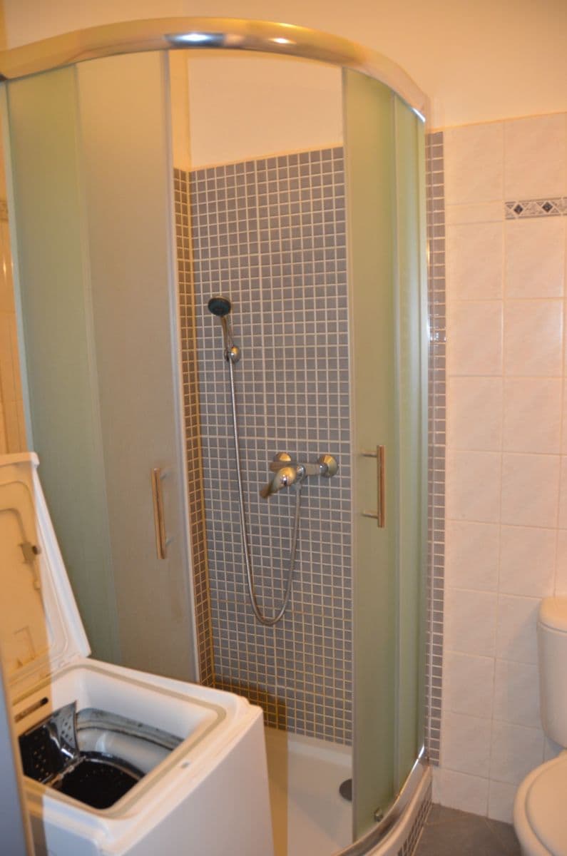 Prenájom bytu 2-izbový 38 m², Slezská, Praha, Praha Prenájom bytu 2-izbový 38 m², Slezská, Praha, Praha