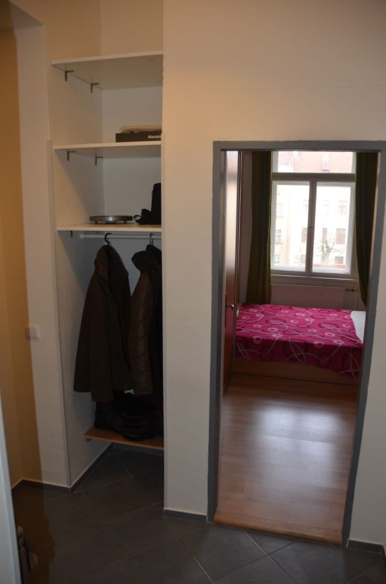 Prenájom bytu 2-izbový 38 m², Slezská, Praha, Praha Prenájom bytu 2-izbový 38 m², Slezská, Praha, Praha