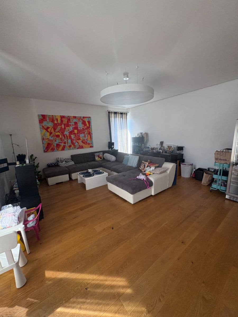 Prenájom bytu 5-izbový 157 m², Révová, Praha, Praha Prenájom bytu 5-izbový 157 m², Révová, Praha, Praha