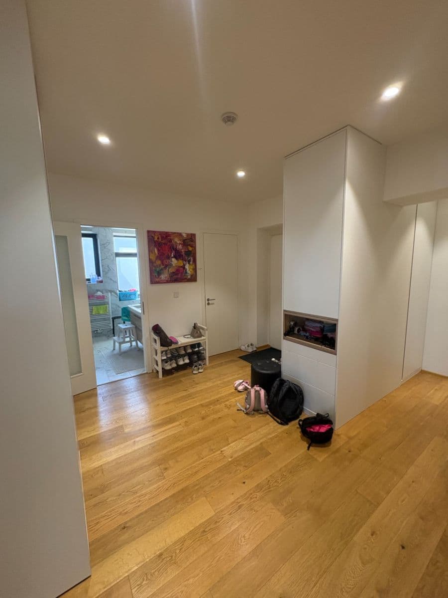 Prenájom bytu 5-izbový 157 m², Révová, Praha, Praha Prenájom bytu 5-izbový 157 m², Révová, Praha, Praha