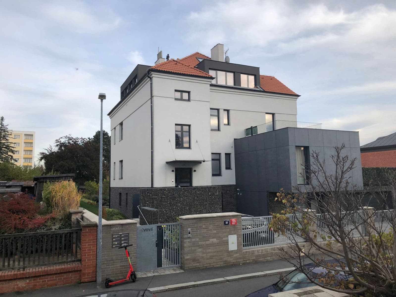 Prenájom bytu 5-izbový 157 m², Révová, Praha, Praha Prenájom bytu 5-izbový 157 m², Révová, Praha, Praha