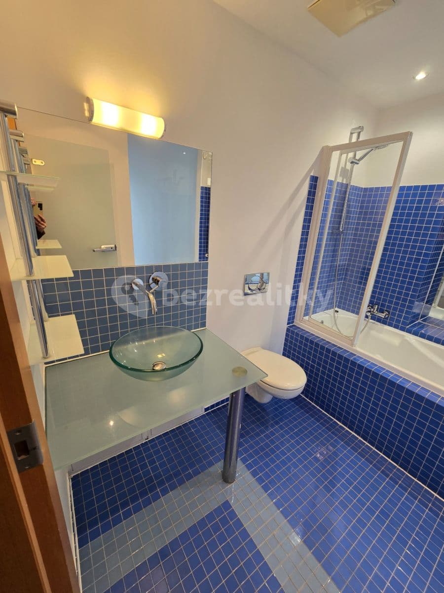 Prenájom bytu 2-izbový 43 m², K Lesu, Praha, Praha Prenájom bytu 2-izbový 43 m², K Lesu, Praha, Praha