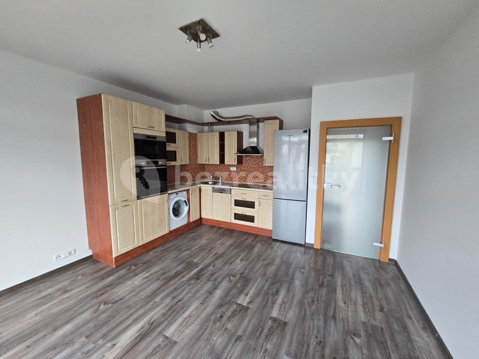 Prenájom bytu 2-izbový 43 m², K Lesu, Praha, Praha Prenájom bytu 2-izbový 43 m², K Lesu, Praha, Praha