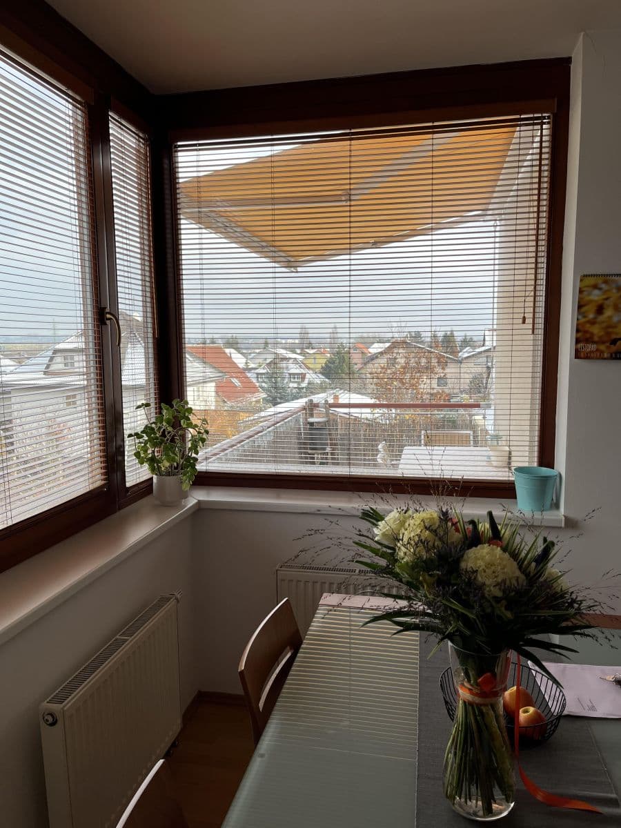 Prenájom bytu 2-izbový 61 m², Laudonova, Praha, Praha Prenájom bytu 2-izbový 61 m², Laudonova, Praha, Praha
