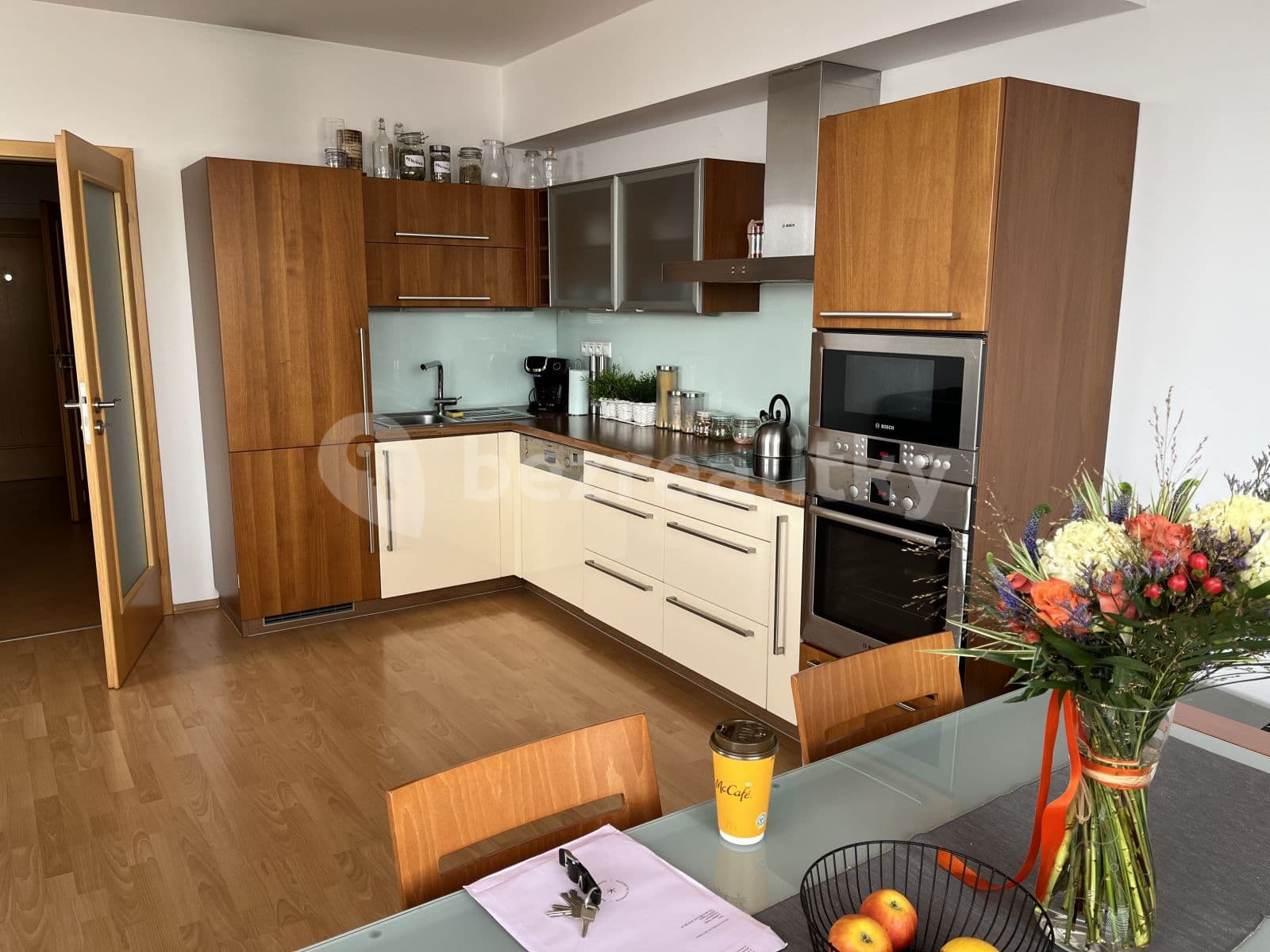 Prenájom bytu 2-izbový 61 m², Laudonova, Praha, Praha Prenájom bytu 2-izbový 61 m², Laudonova, Praha, Praha