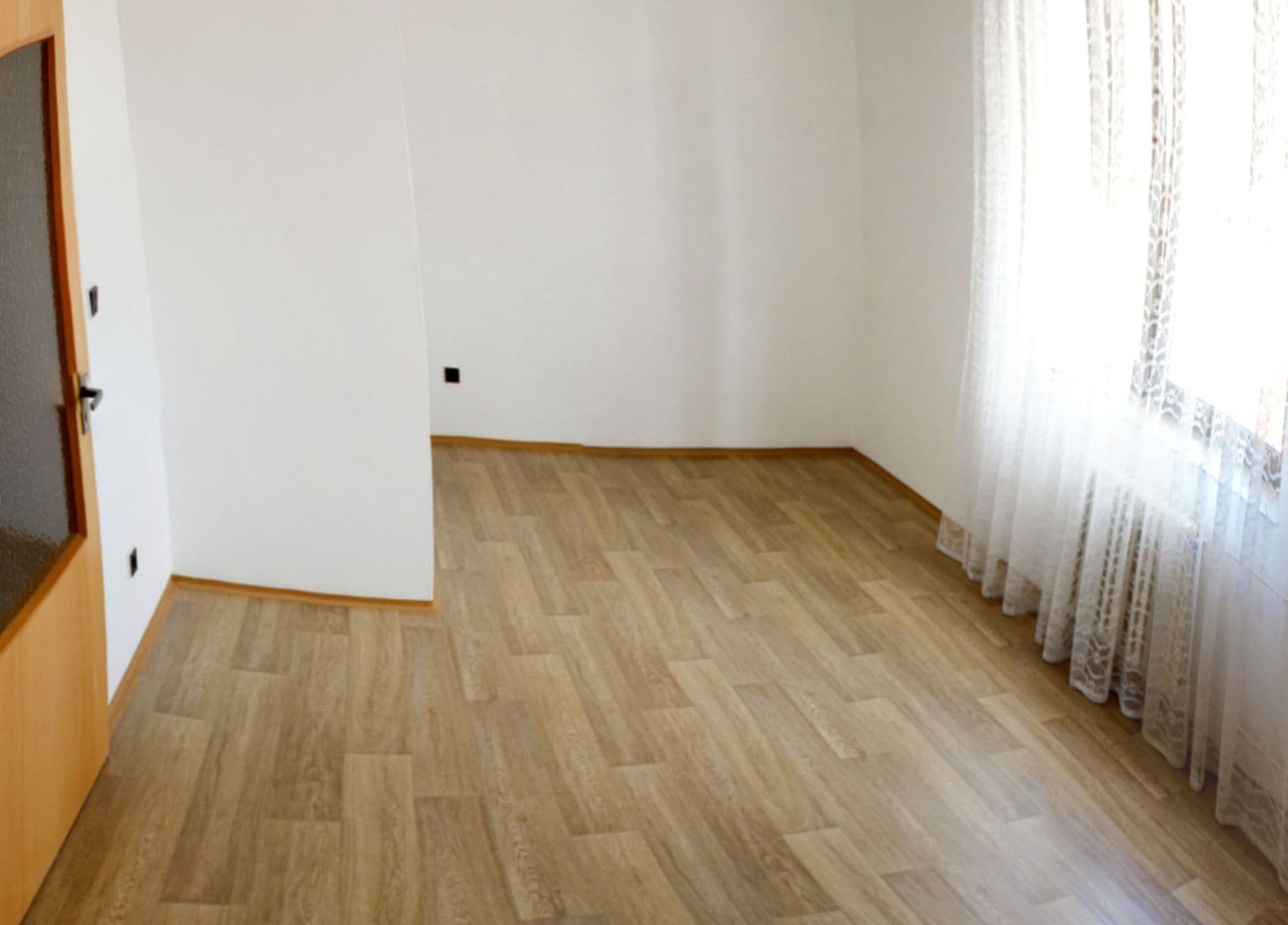 Prenájom bytu 3-izbový 74 m², Mírová, Golčův Jeníkov, Kraj Vysočina Prenájom bytu 3-izbový 74 m², Mírová, Golčův Jeníkov, Kraj Vysočina