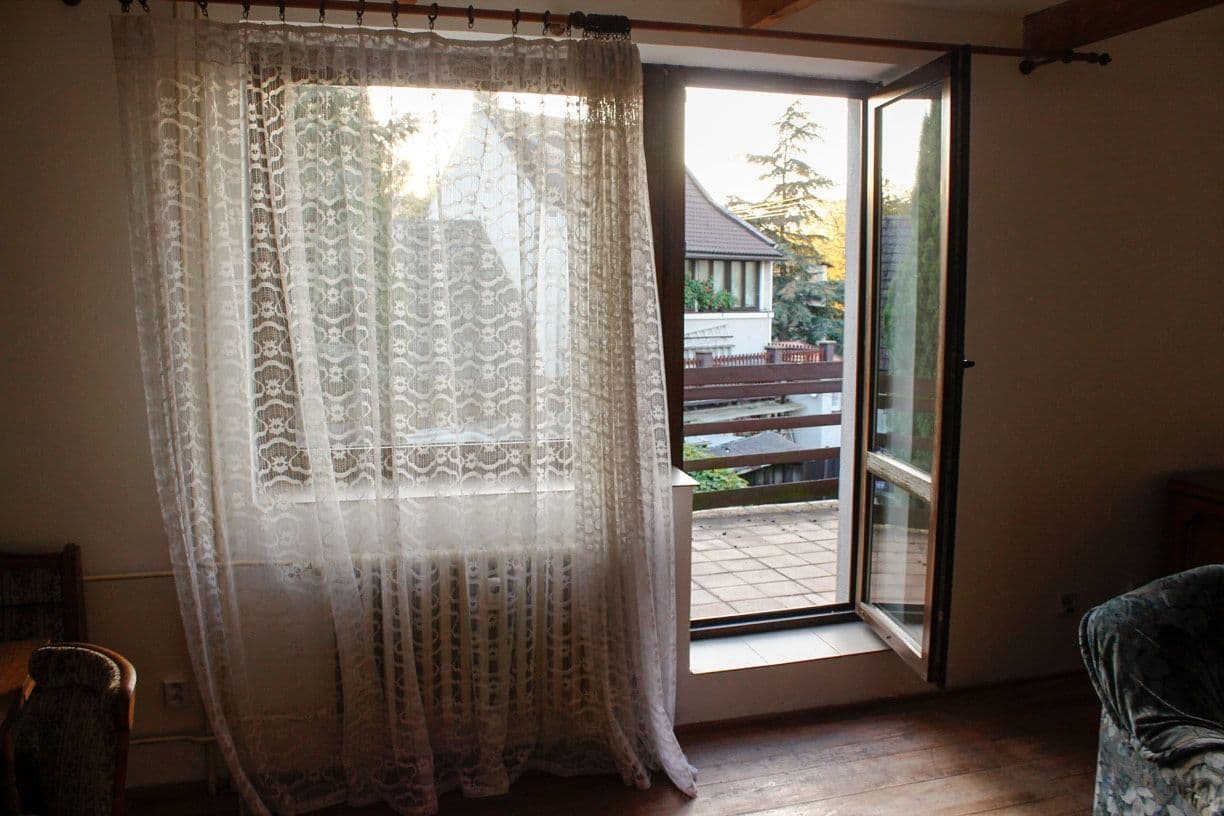 Prenájom bytu 3-izbový 74 m², Mírová, Golčův Jeníkov, Kraj Vysočina Prenájom bytu 3-izbový 74 m², Mírová, Golčův Jeníkov, Kraj Vysočina