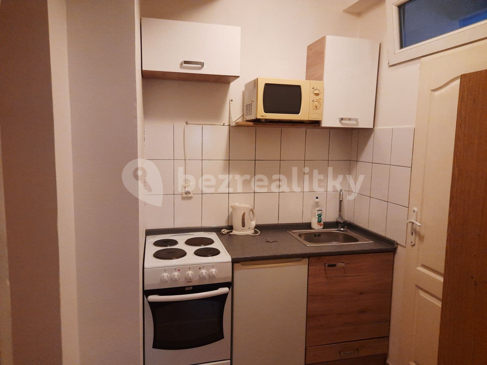 Prenájom bytu 1-izbový 27 m², Přemyšlenská, Praha, Praha Prenájom bytu 1-izbový 27 m², Přemyšlenská, Praha, Praha