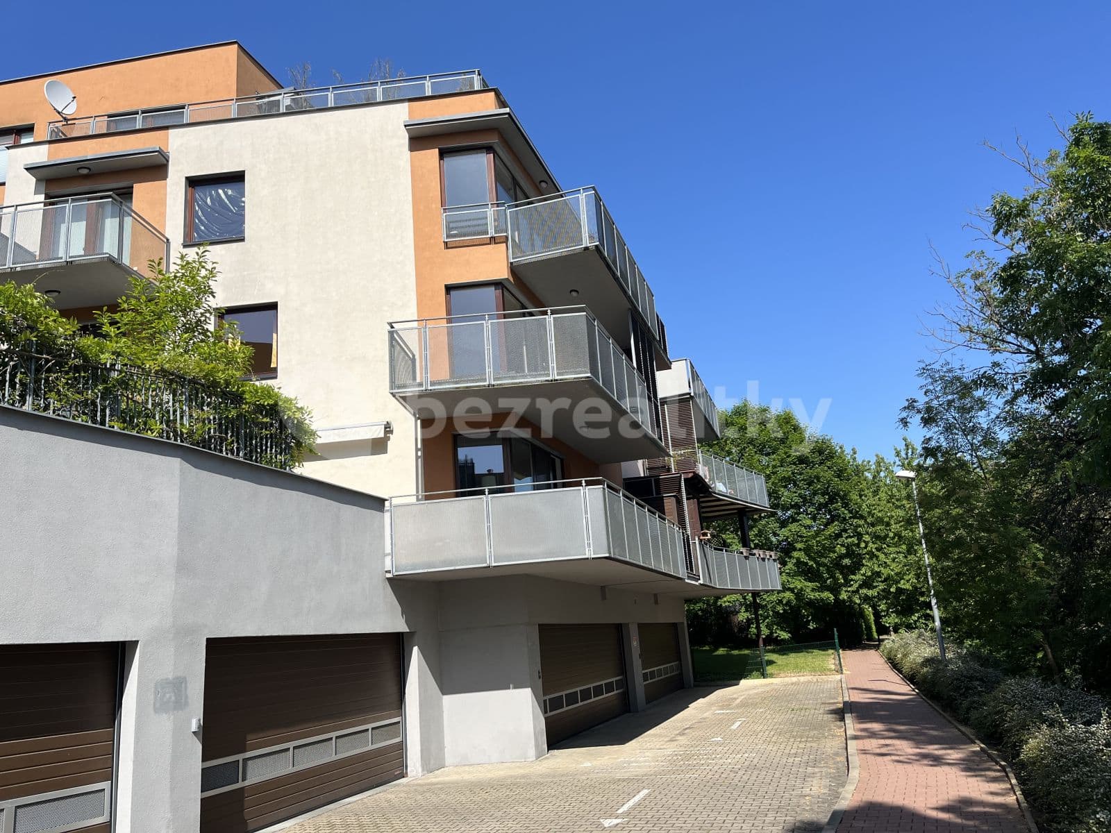 Prenájom bytu 3-izbový 89 m², Jeřabinová, Praha, Praha Prenájom bytu 3-izbový 89 m², Jeřabinová, Praha, Praha