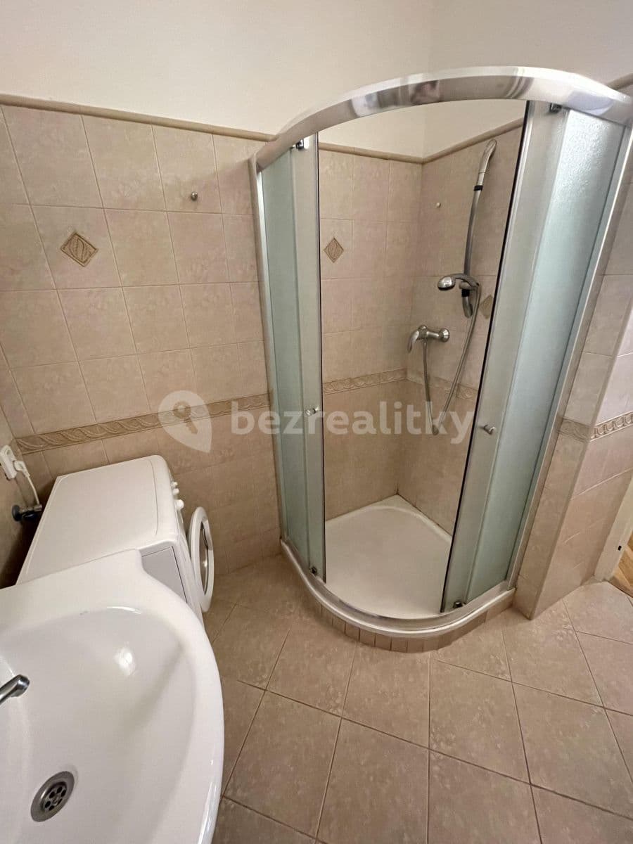 Prenájom bytu 1-izbový 35 m², Baranova, Praha, Praha Prenájom bytu 1-izbový 35 m², Baranova, Praha, Praha