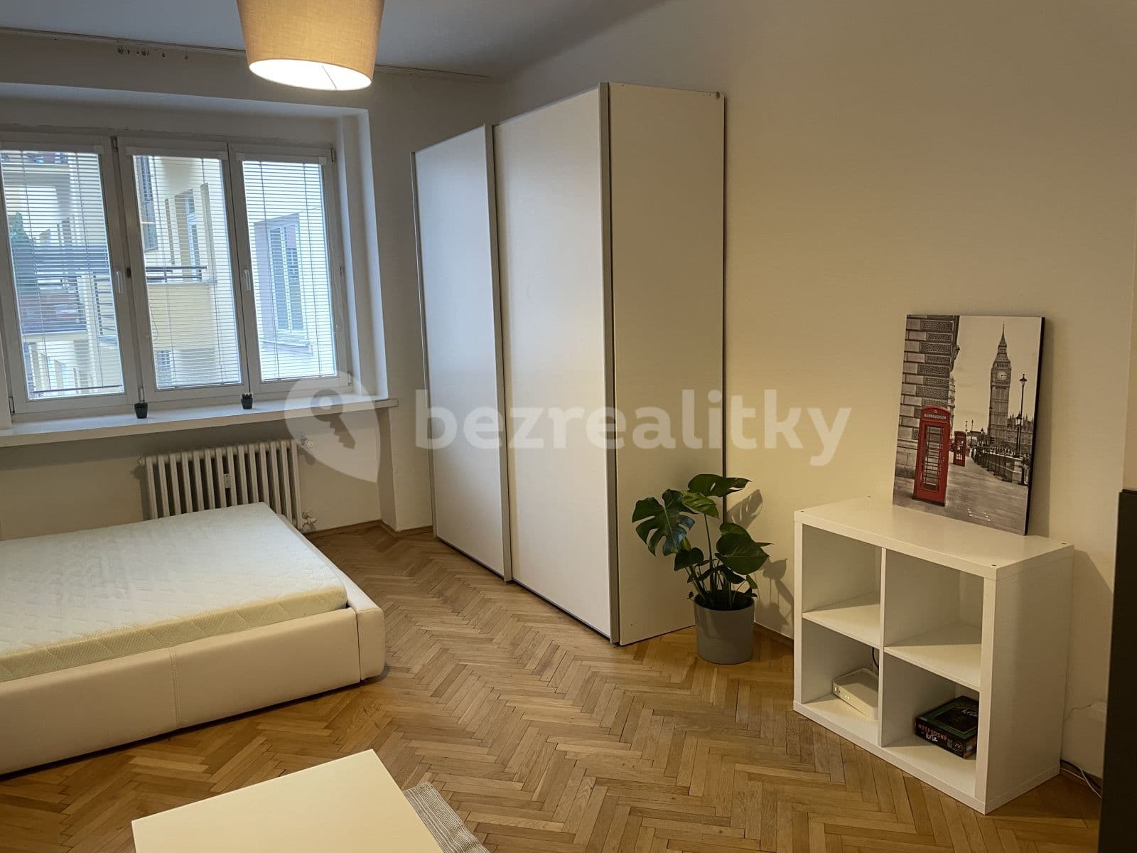 Prenájom bytu 1-izbový 35 m², Baranova, Praha, Praha Prenájom bytu 1-izbový 35 m², Baranova, Praha, Praha