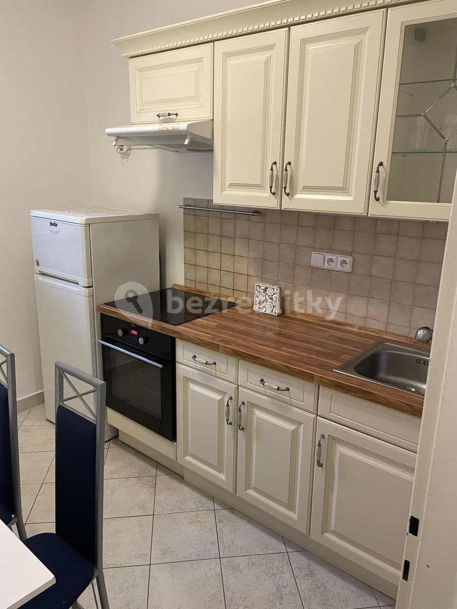 Prenájom bytu 1-izbový 35 m², Baranova, Praha, Praha Prenájom bytu 1-izbový 35 m², Baranova, Praha, Praha