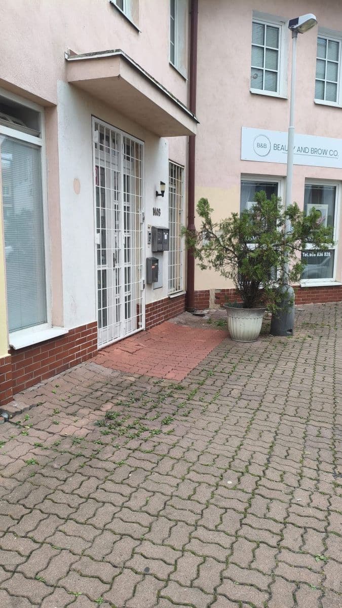 Prenájom nebytového priestoru 55 m², Pelušková, Praha, Praha Prenájom nebytového priestoru 55 m², Pelušková, Praha, Praha