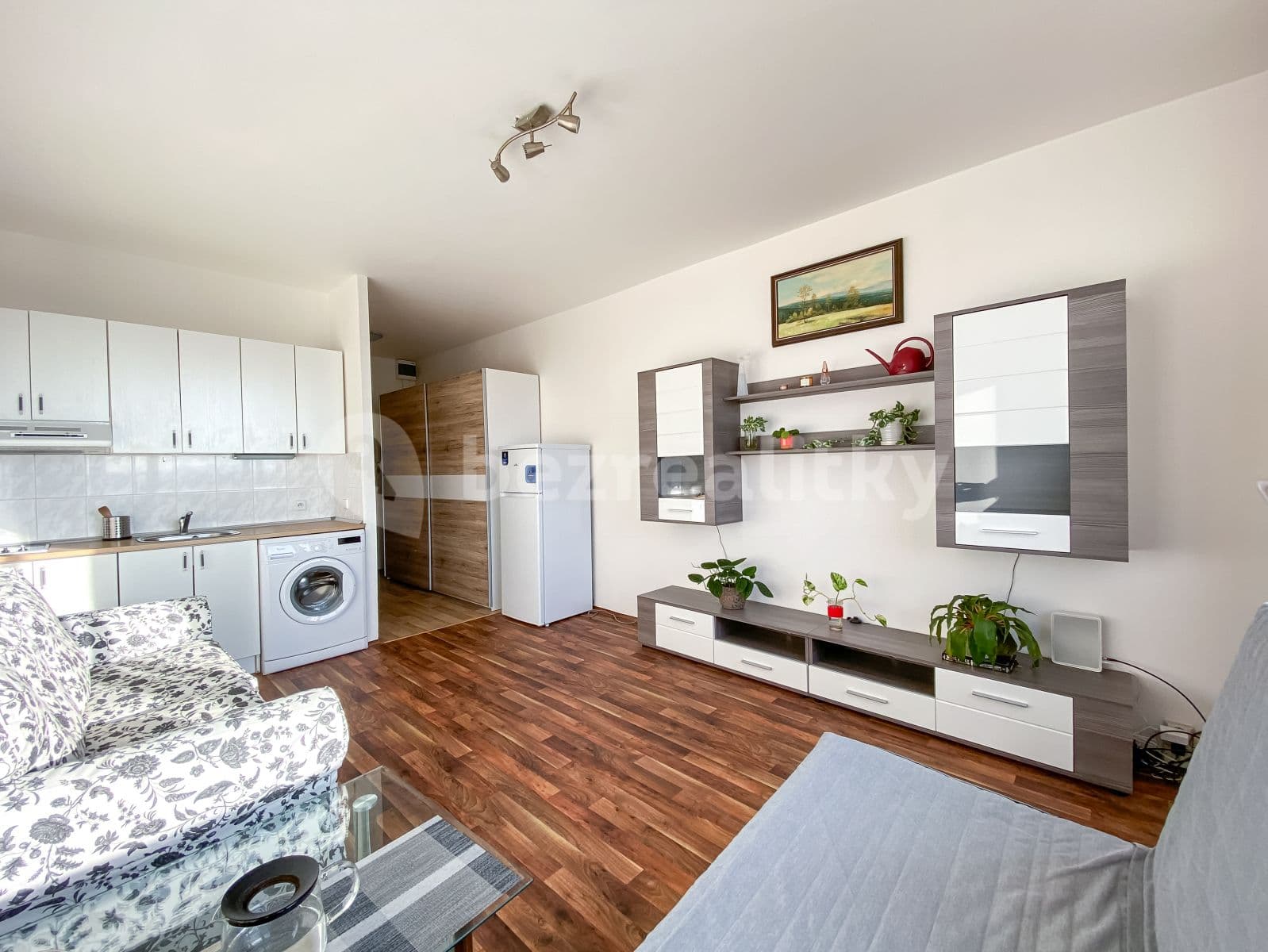 Prenájom bytu 1-izbový 24 m², Narcisová, Praha, Praha Prenájom bytu 1-izbový 24 m², Narcisová, Praha, Praha
